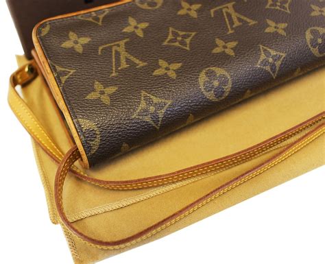 louis vuitton jour gm pochette|louis vuitton pochette monogram.